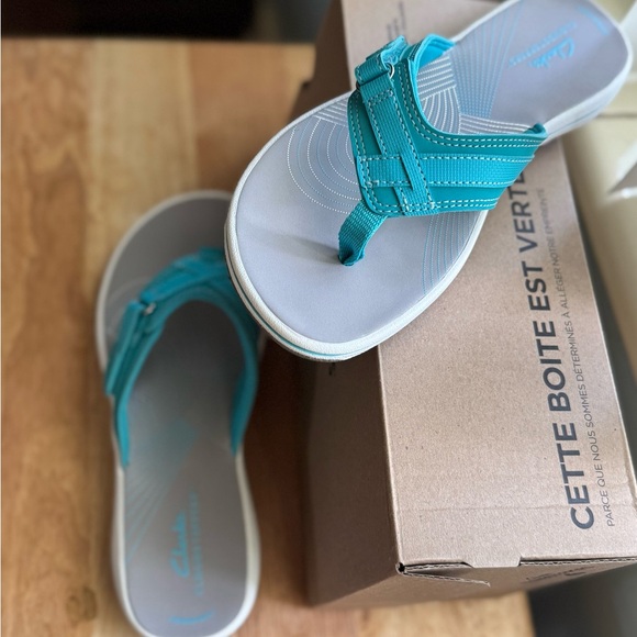 Clarks Teal Sandals - Picture 5 of 6